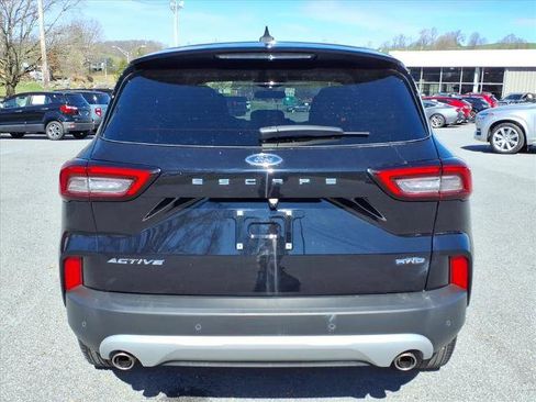 Certified 2023 Ford Escape Active w/ Tech Pack #2 image 3