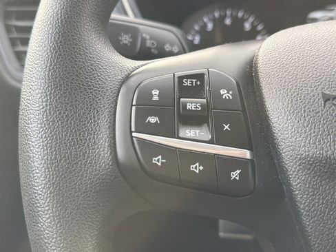 Used 2021 Ford Escape SE image 29