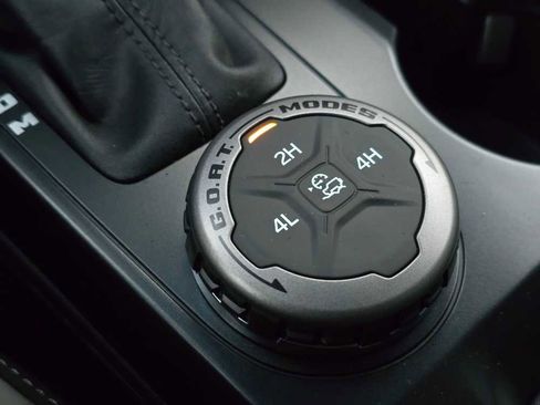 New 2025 Ford Bronco Outer Banks image 25