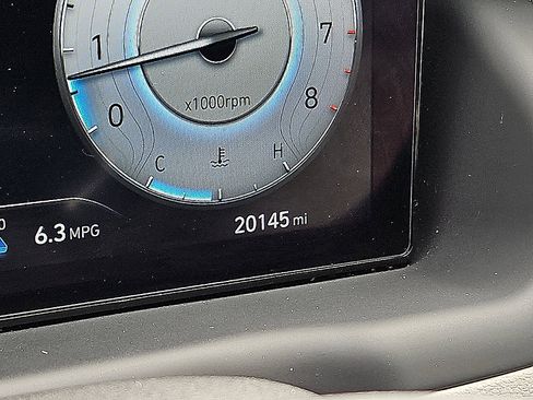 Used 2022 Hyundai Tucson Limited image 21