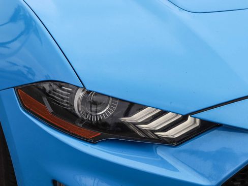 Used 2022 Ford Mustang GT w/ Equipment Group 301A RWD image 6