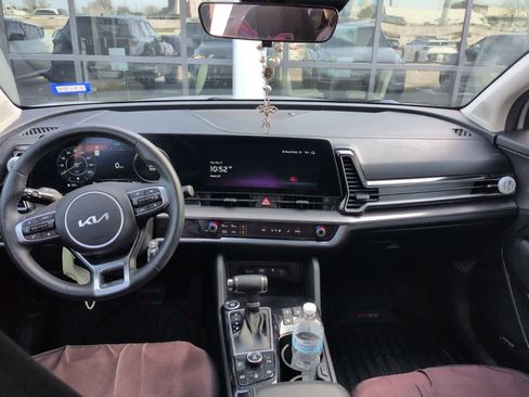 Certified 2024 Kia Sportage SX image 9