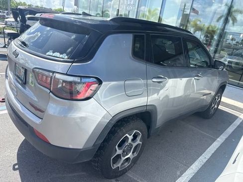 Used 2022 Jeep Compass Trailhawk w/ Trailhawk Convenience Group AWD/4WD image 5
