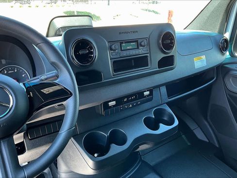 New 2025 Mercedes-Benz Sprinter 2500 image 6