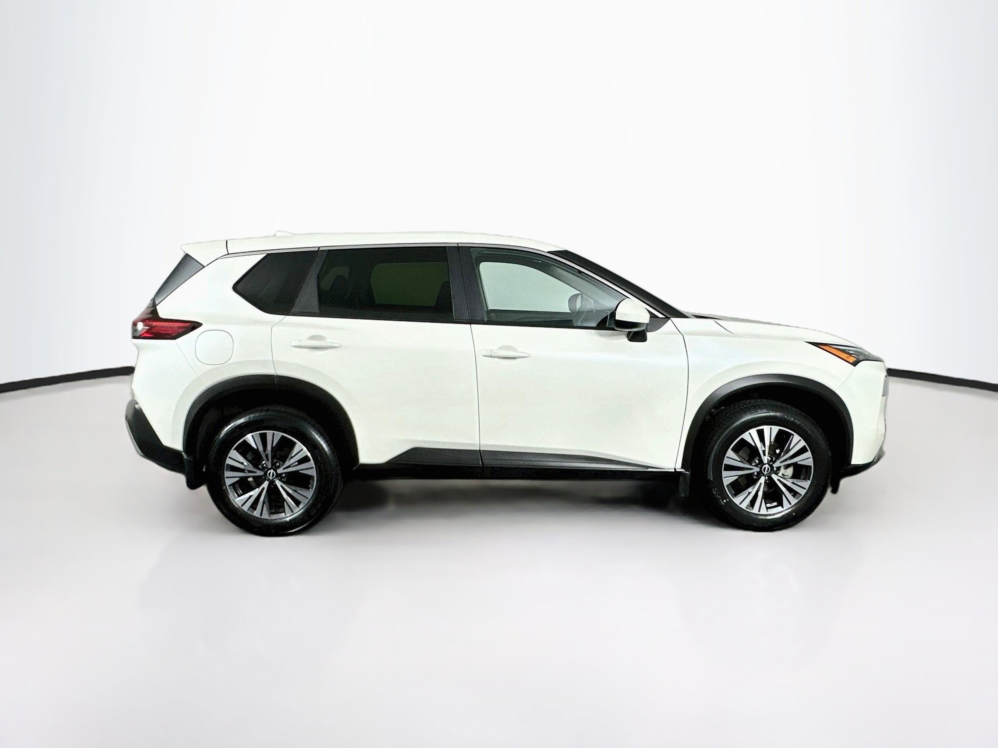 Used 2023 Nissan Rogue SV FWD image 10