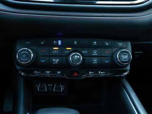 Certified 2024 Dodge Durango GT image 18