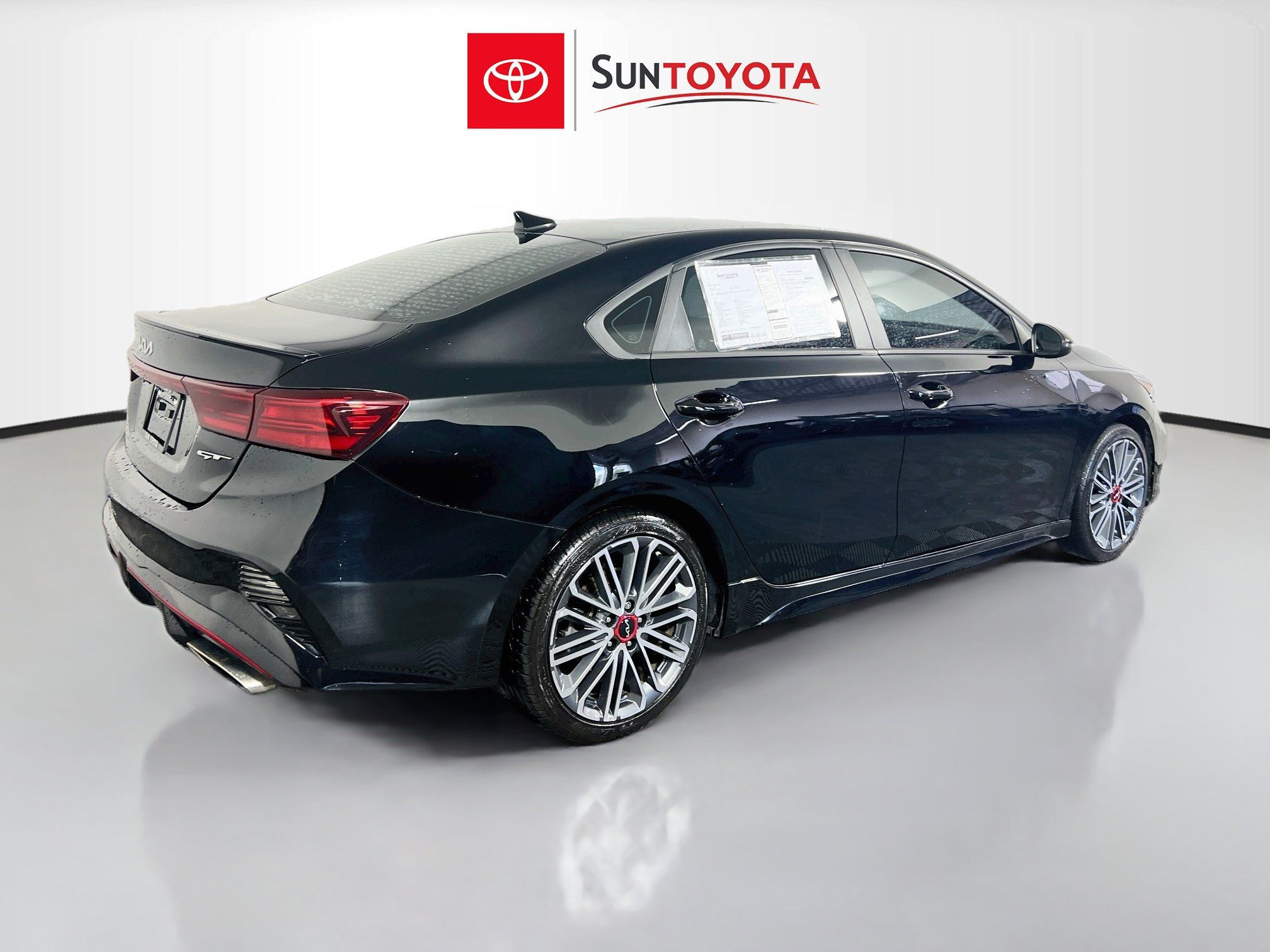 Used 2023 Kia Forte GT FWD image 4