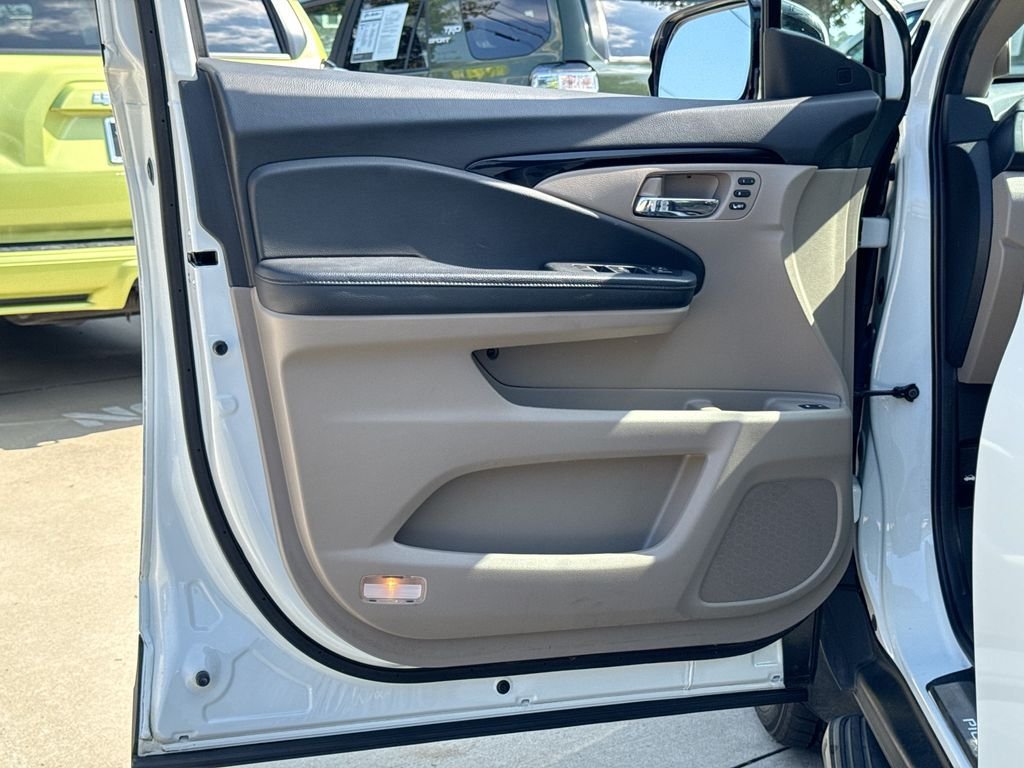 Used 2020 Honda Pilot Elite image 12