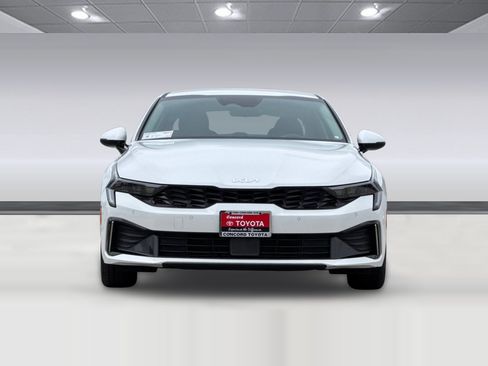 Used 2025 Kia K5 LXS FWD image 5