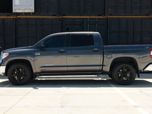 Used 2016 Toyota Tundra SR5 w/ SR5 Upgrade Package RWD image 5