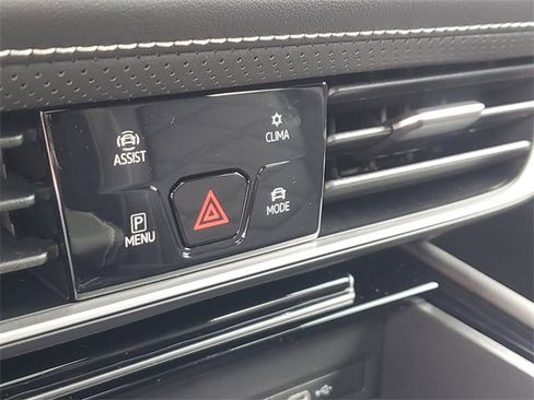 New 2026 Volkswagen Atlas Cross Sport SE image 28