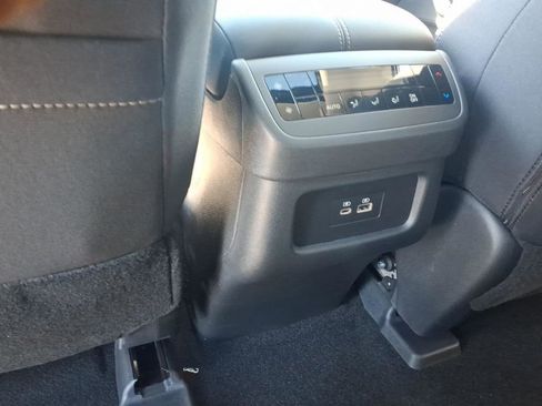 New 2025 Nissan Pathfinder SV image 28