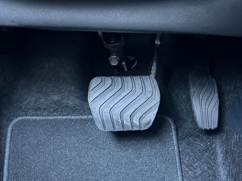 Certified 2025 Nissan Kicks S image 45