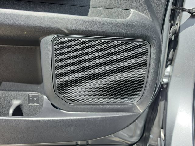 Used 2026 Toyota Sienna Limited FWD image 15