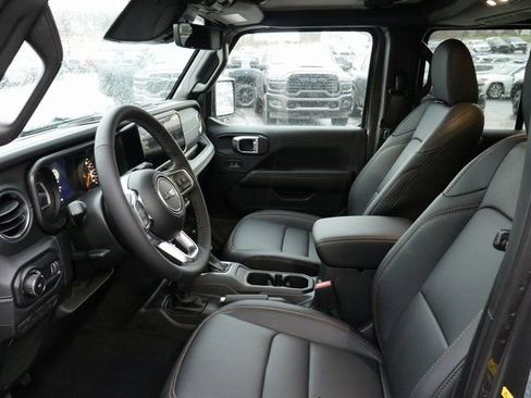 New 2026 Jeep Wrangler Unlimited Sahara AWD/4WD image 2
