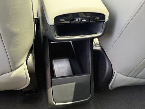 Certified 2025 Volvo EX30 Plus AWD/4WD image 15