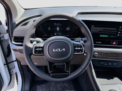 New 2026 Kia Carnival LXS FWD image 10