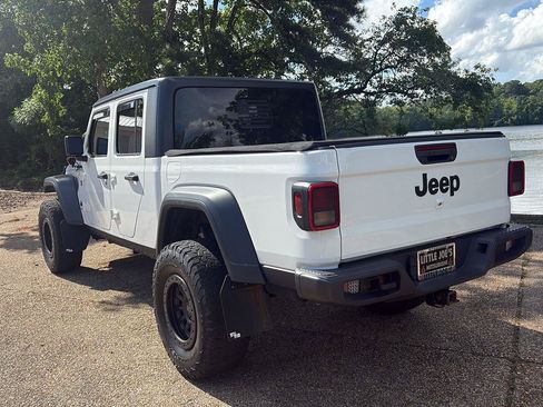 Used 2020 Jeep Gladiator Sport w/ Quick Order Package 24S AWD/4WD image 8