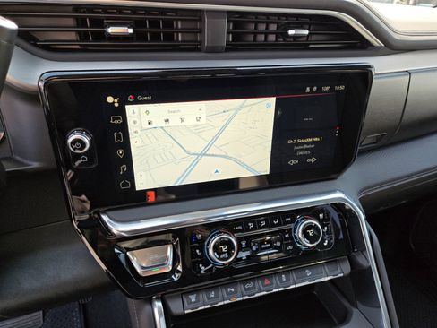 New 2025 GMC Sierra 2500 Denali w/ Denali Reserve Package image 12