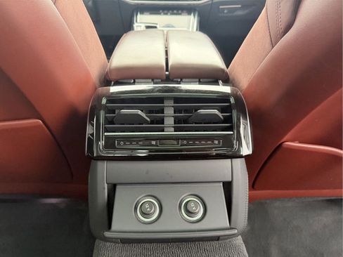 Used 2020 Audi S8 L w/ S8 Executive Package image 39