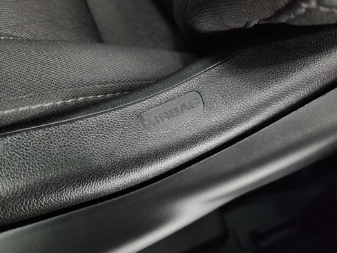 Used 2024 Chevrolet Silverado 2500 LT image 39