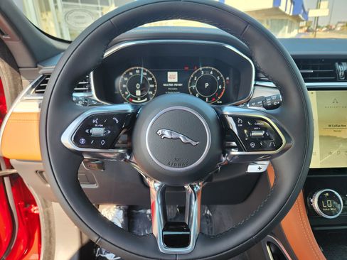 New 2026 Jaguar F-PACE R-Dynamic S image 7