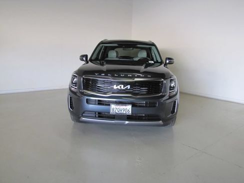 Used 2022 Kia Telluride S AWD/4WD image 2