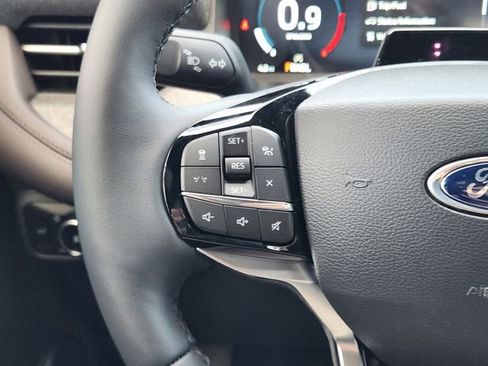 New 2026 Ford Explorer Platinum image 28