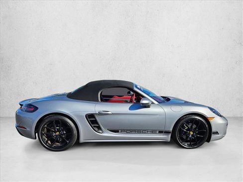 Used 2025 Porsche 718 Boxster image 4