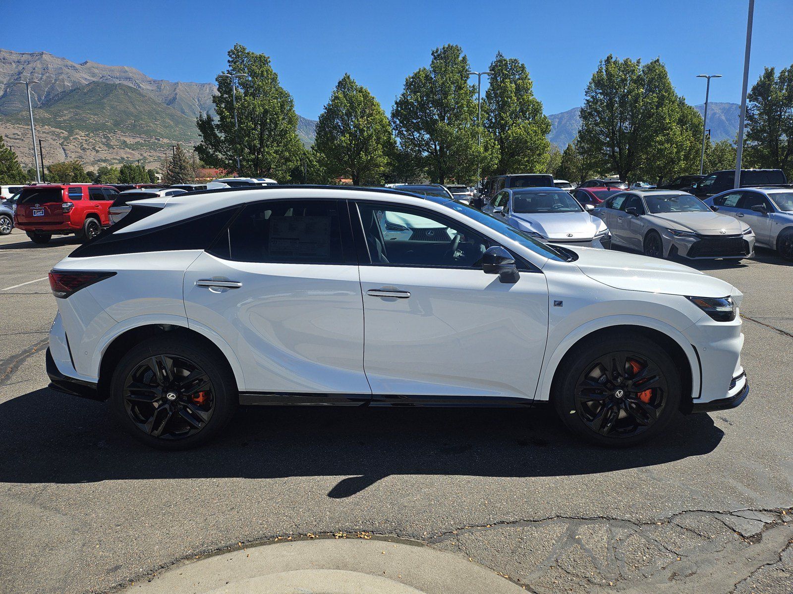 New 2026 Lexus RX 500h F Sport w/ Appearance Package AWD/4WD image 4