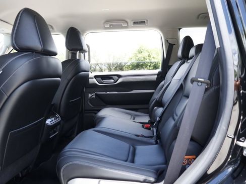 Certified 2026 Nissan Armada SV RWD image 27