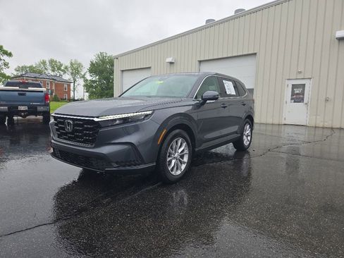 Used 2024 Honda CR-V EX image 3