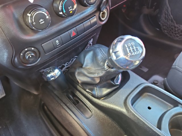 Used 2013 Jeep Wrangler Unlimited Sport AWD/4WD image 20