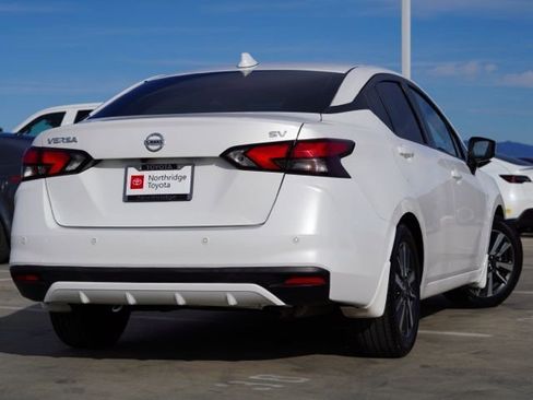Used 2020 Nissan Versa SV image 6