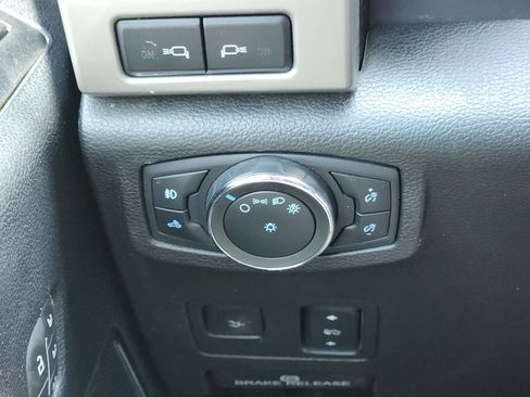 Used 2021 Ford F250 Lariat w/ Tremor Off-Road Package AWD/4WD image 28