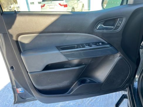 Used 2017 Chevrolet Colorado Z71 image 14