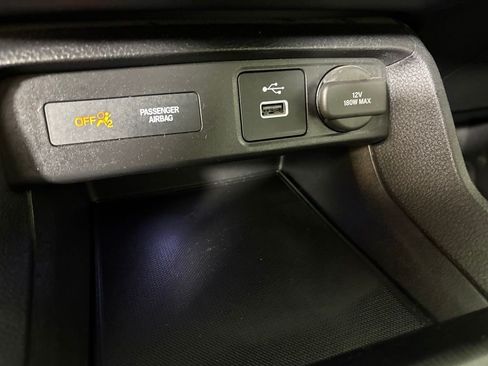 Used 2022 Honda Civic EX image 32