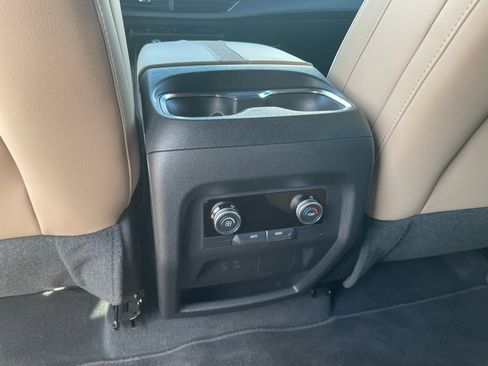 Used 2025 Buick Enclave Preferred image 25