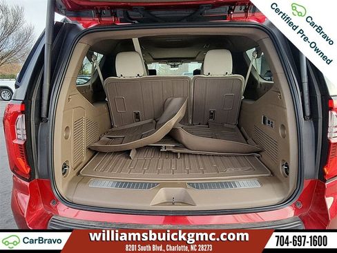 Used 2025 GMC Yukon XL Denali w/ Denali Reserve Package image 27