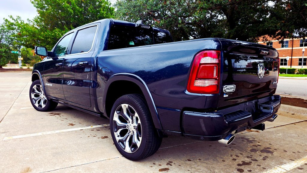 Used 2021 RAM 1500 Limited AWD/4WD image 10