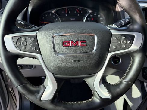 Used 2023 GMC Terrain SLT AWD/4WD image 7