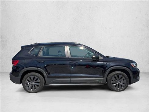 Used 2023 Volkswagen Taos S FWD image 4