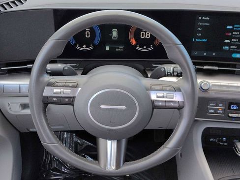 Certified 2025 Hyundai Kona SEL image 23