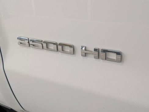 Used 2018 Chevrolet Silverado 3500 LT AWD/4WD image 10