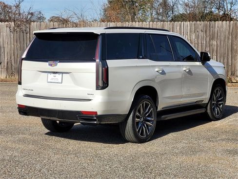 Used 2021 Cadillac Escalade Sport image 4