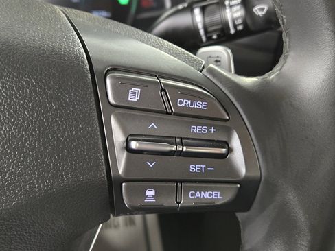 Used 2021 Hyundai Ioniq SE image 12