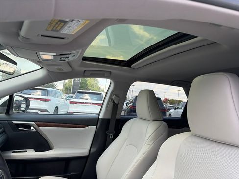 Used 2022 Lexus RX 350L FWD w/ Premium Package image 10