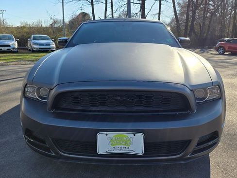 Used 2013 Ford Mustang Premium image 2