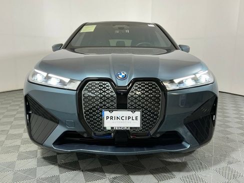 Used 2024 BMW iX xDrive50 w/ Premium Package AWD/4WD image 3