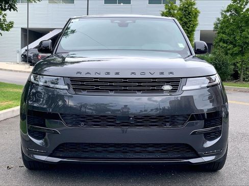 New 2026 Land Rover Range Rover Sport Dynamic SE AWD/4WD image 3